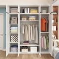 Moderne minimalistische Garderobe